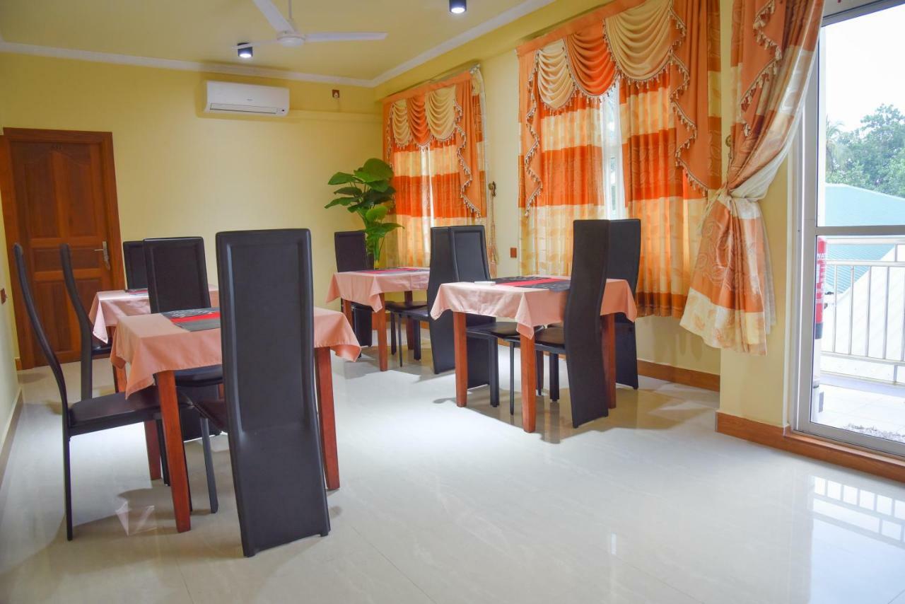 Nalaveshi Inn ฮูรา ภายนอก รูปภาพ