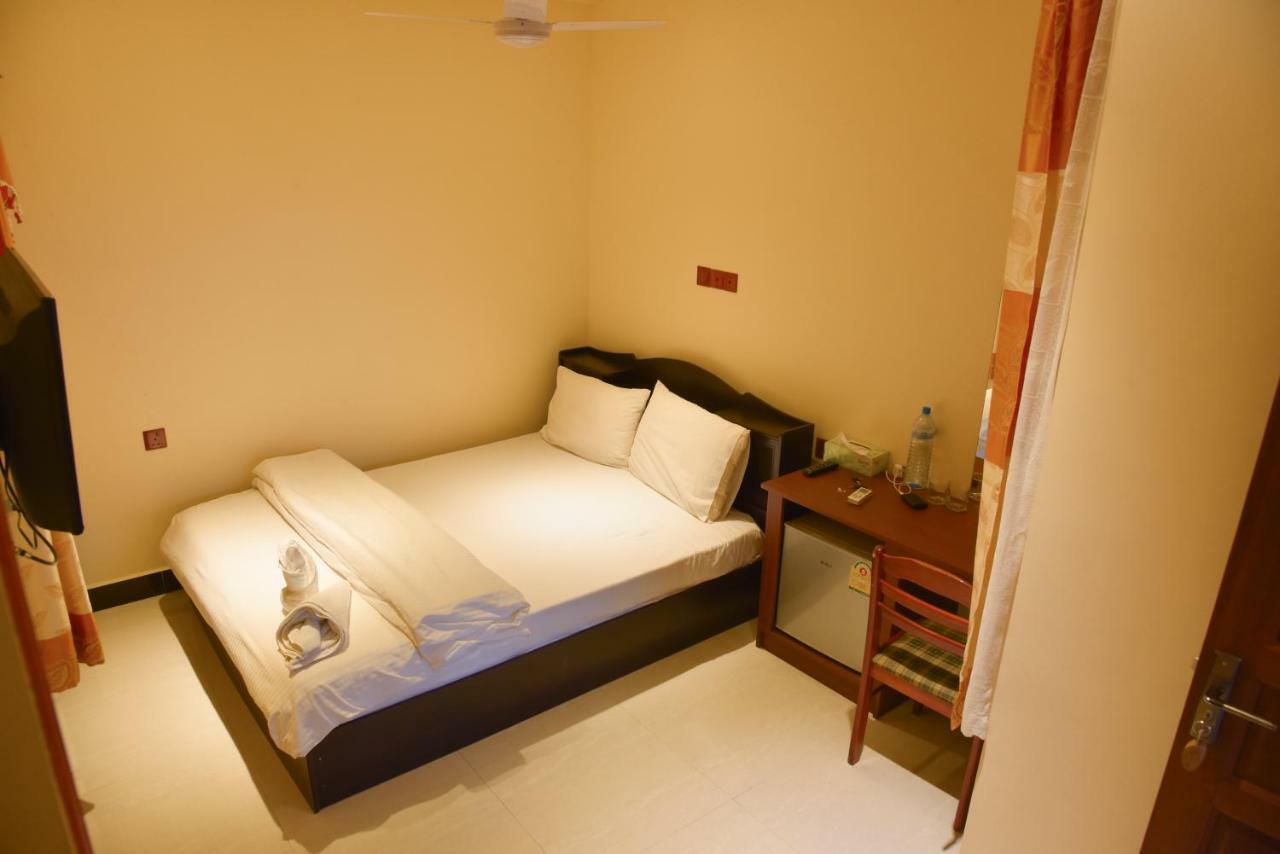 Nalaveshi Inn ฮูรา ภายนอก รูปภาพ